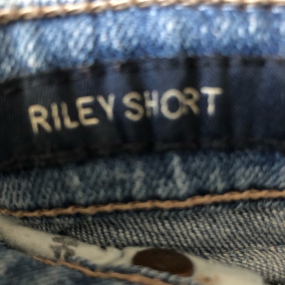 Lucky’s ☘️ - Picture 3 of 5